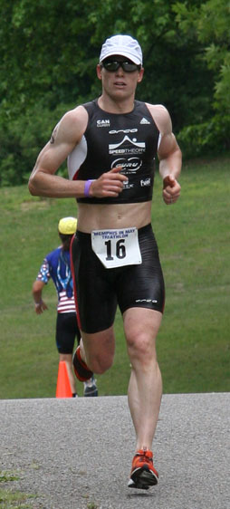 Scott Curry running at Memphis in May